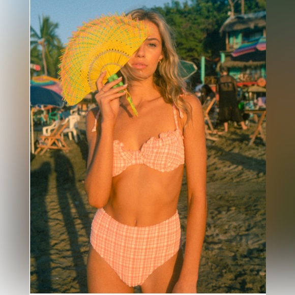 Billabong retro pink plaid/gingham high-waisted bikini set - Picture 3 of 4